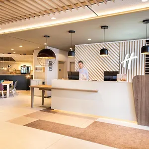 - - Hauptbahnhof By Ihg Otel