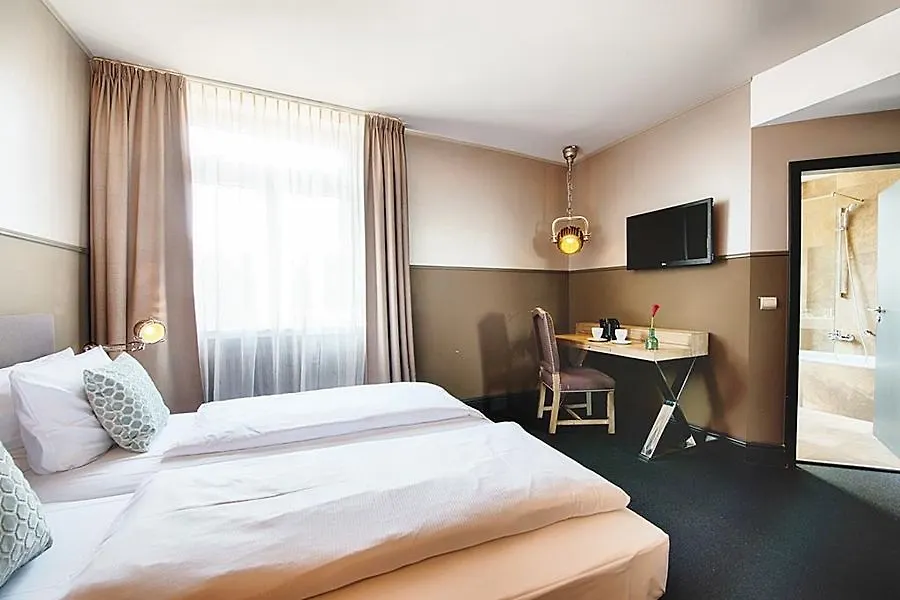 曼海姆莱昂纳多nyx酒店 曼海姆