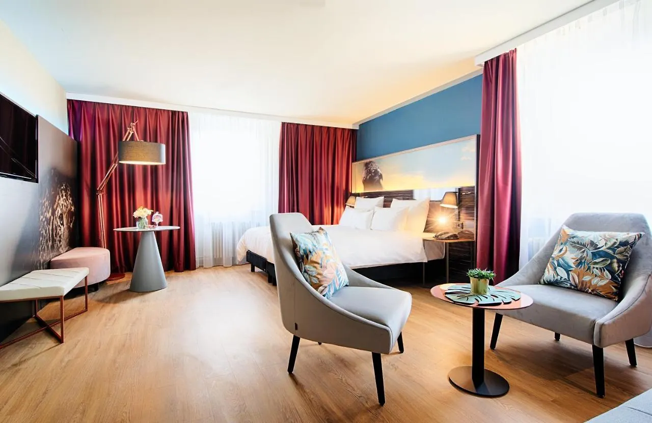 Nyx Hotel Mannheim By Leonardo Hotels 4*,